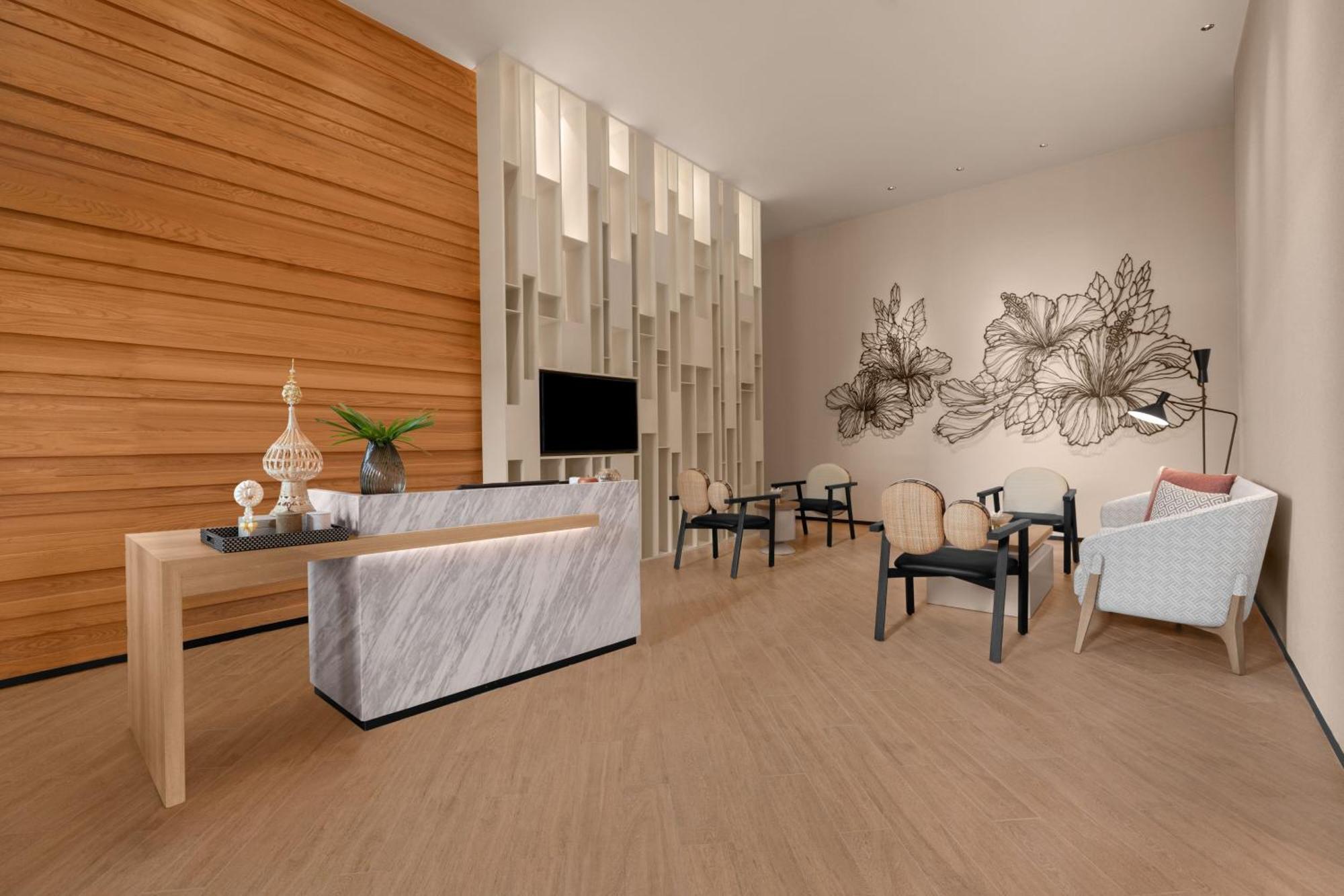 Courtyard By Marriott Bangkok Suvarnabhumi Airport Esterno foto