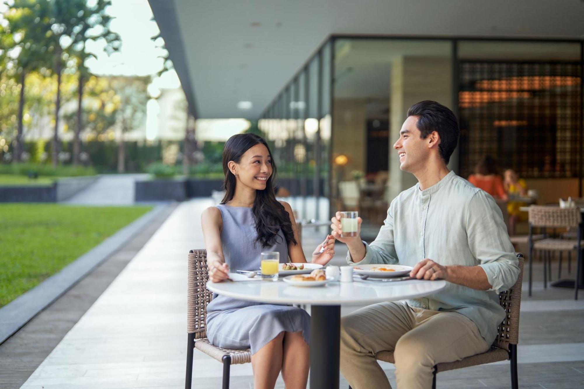 Courtyard By Marriott Bangkok Suvarnabhumi Airport Esterno foto