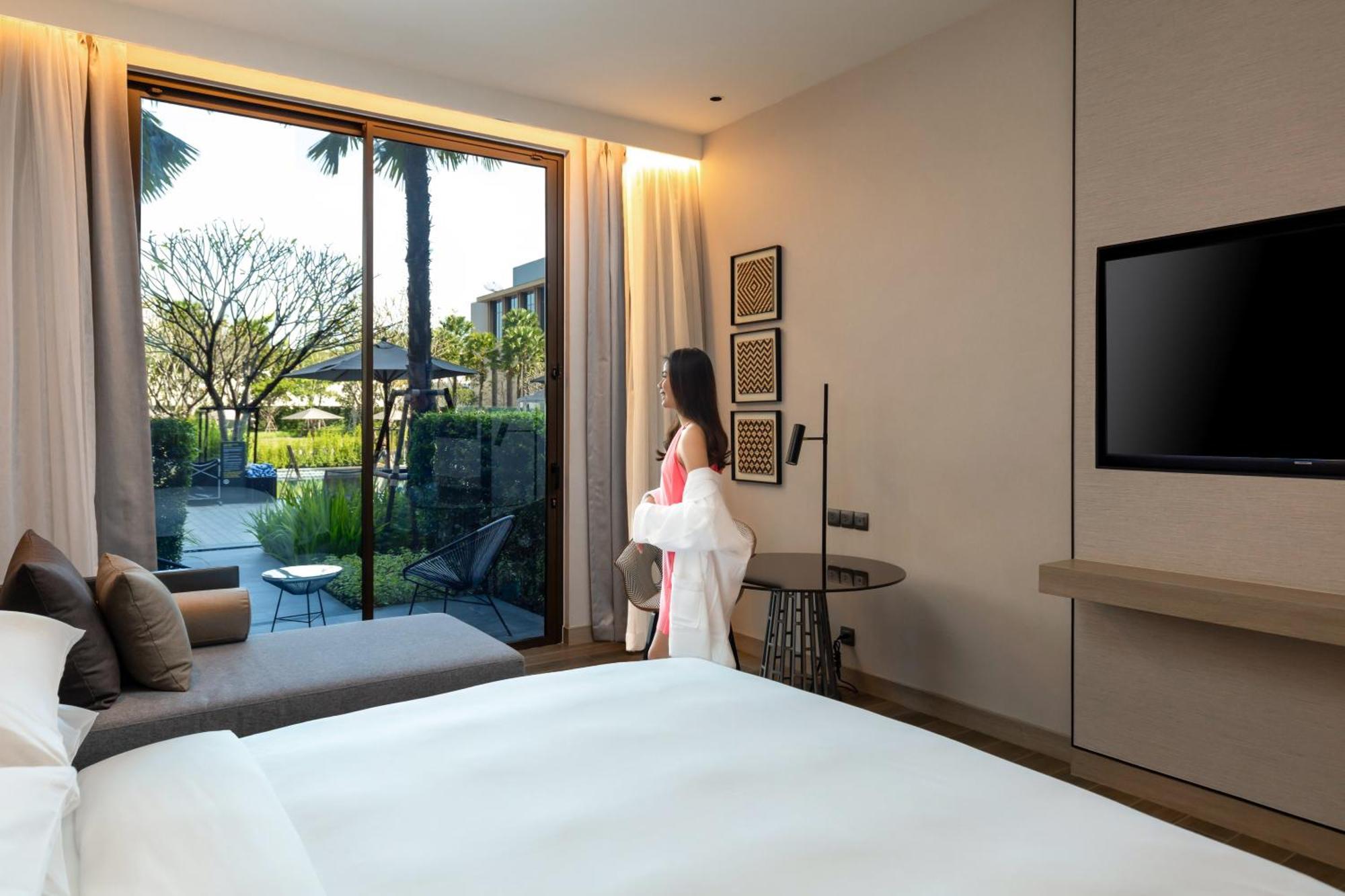 Courtyard By Marriott Bangkok Suvarnabhumi Airport Esterno foto