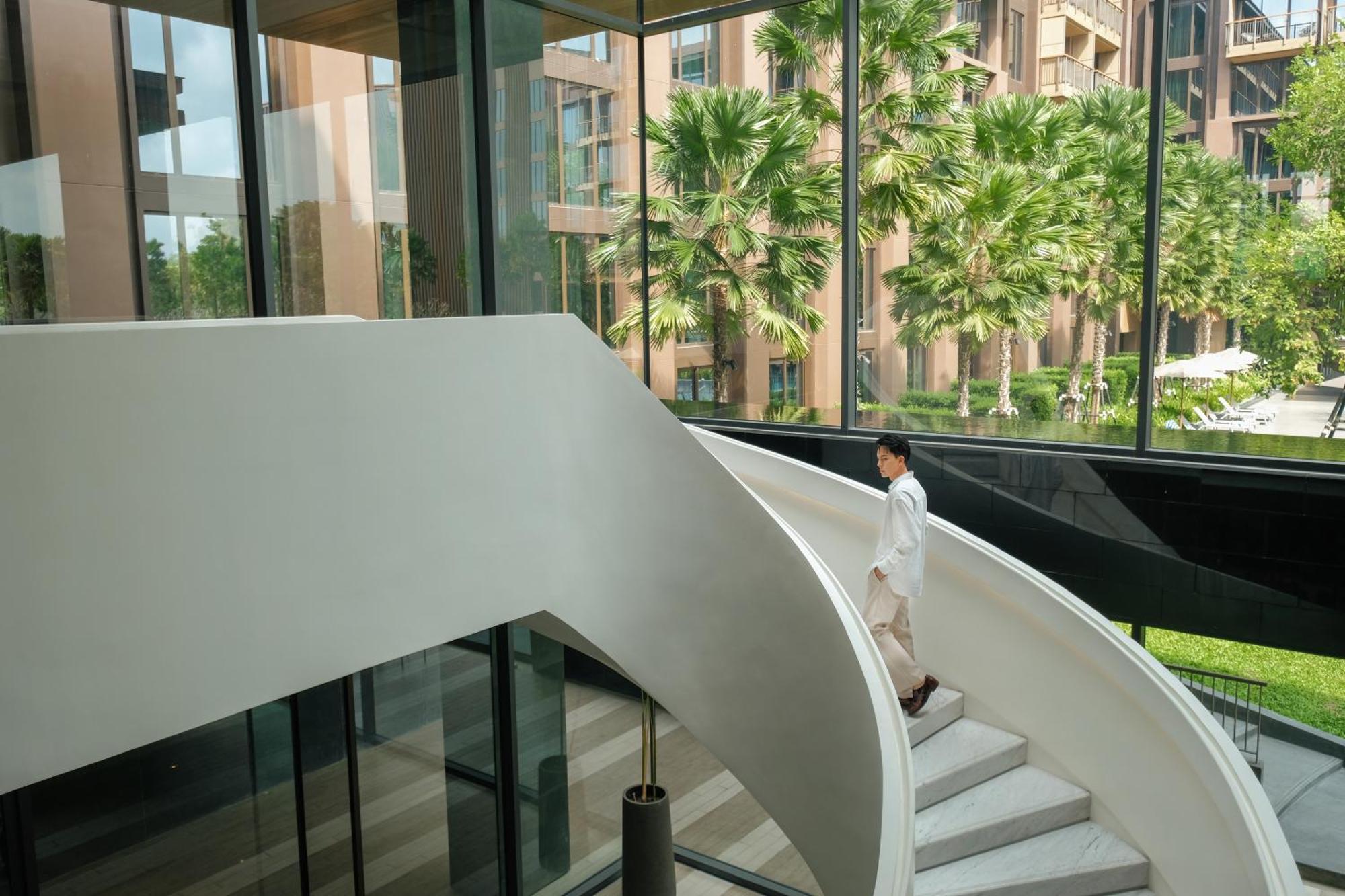 Courtyard By Marriott Bangkok Suvarnabhumi Airport Esterno foto