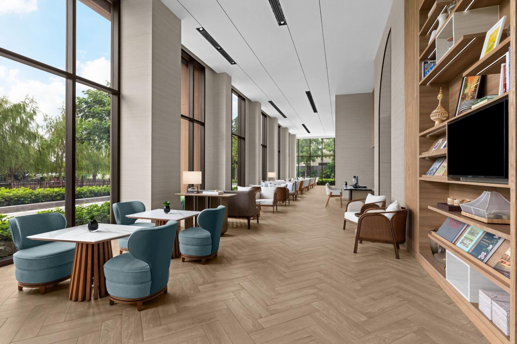 Courtyard By Marriott Bangkok Suvarnabhumi Airport Esterno foto